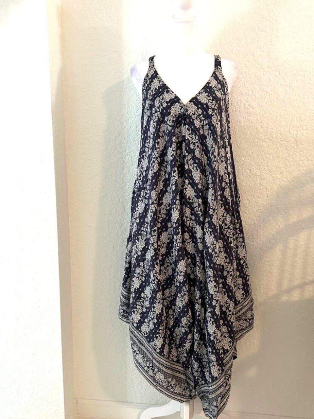 Japna Navy Blue & White Floral Harem Jump Suit
